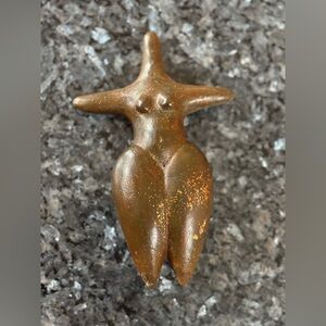 Gretchen Ewert sparkley bronze ceramic rattle.